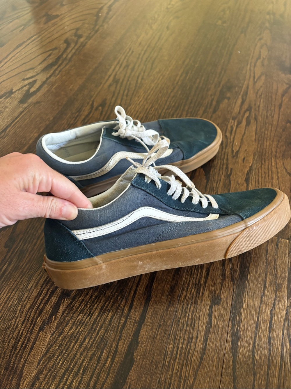 Vans Old Skool sneakers low top Gum Sole men’s size 9